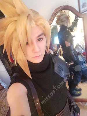 cloud strife cosplay advent