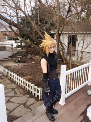 accurate ff7 cloud strife cosplay