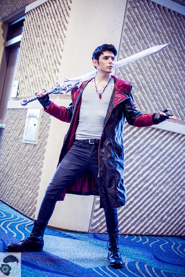 Self] Better picture of my Dante Cosplay that I made (DMC 5) I'm