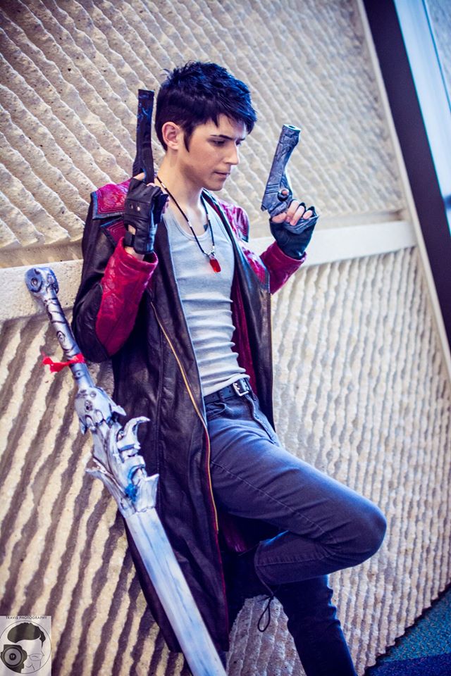 Self] Better picture of my Dante Cosplay that I made (DMC 5) I'm